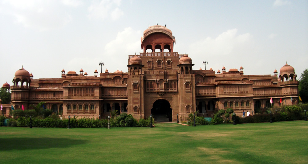 Laxmi_niwas_palace